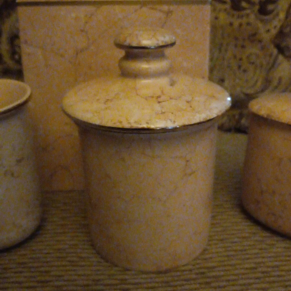 Vintage 5 Piece Bath Set
